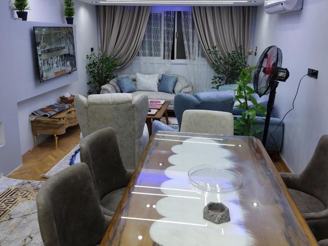 Amazing 2 Bed Apartment Cairo